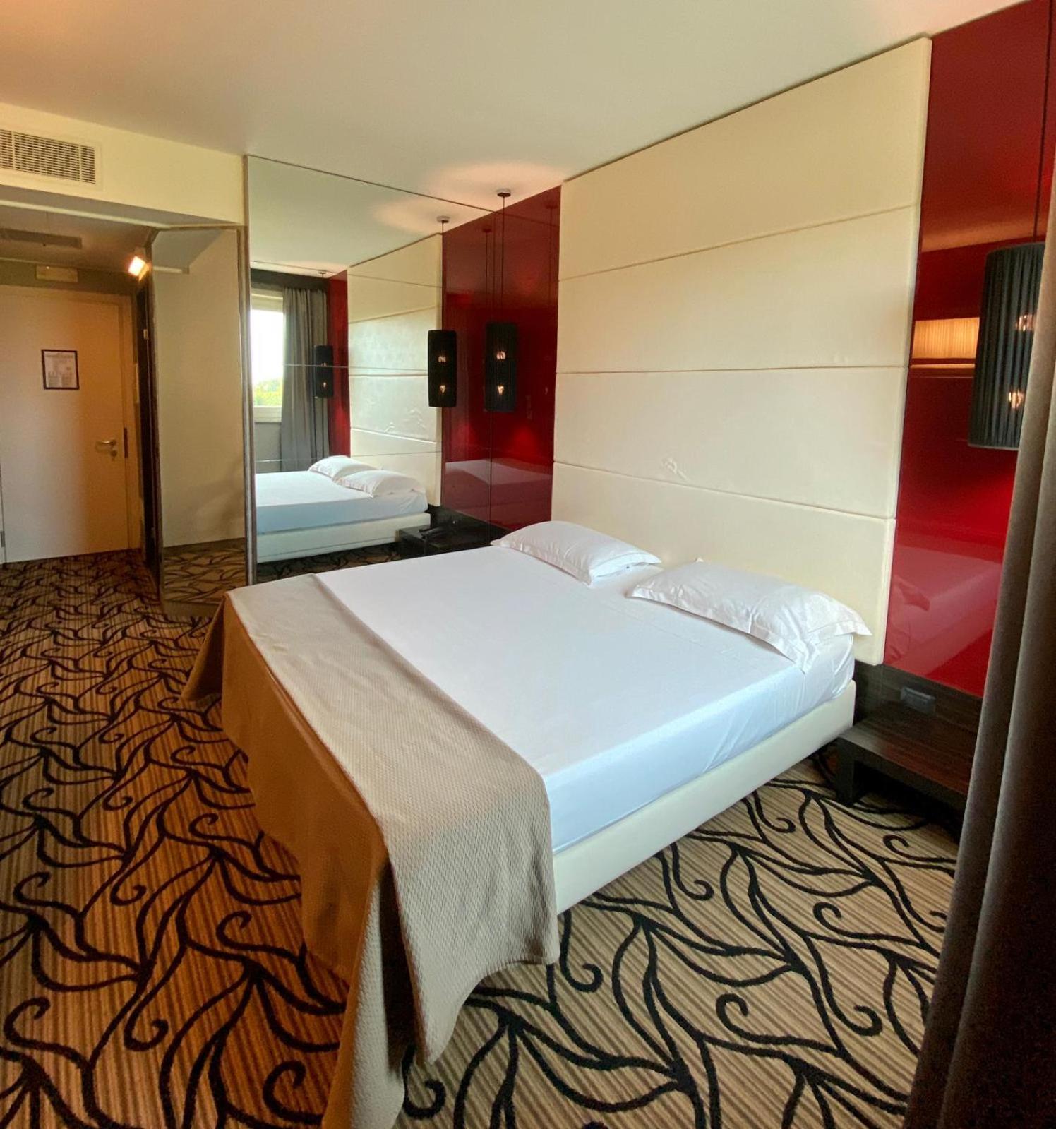 Iris Hotel Erbusco Zewnętrze zdjęcie